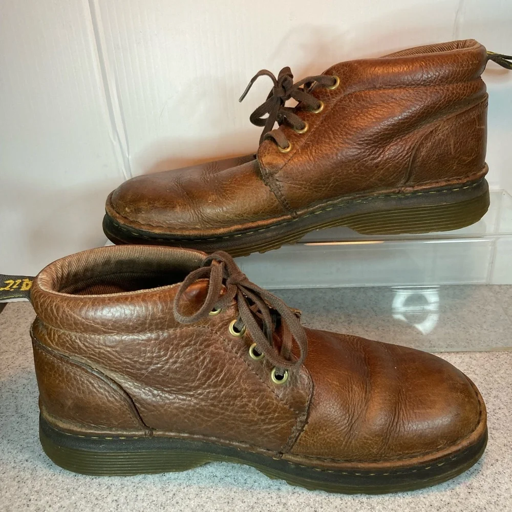 Vintage Doc‎ Martins. Us size 9. EU 42. “Lea” brown lace ups.  Box 16